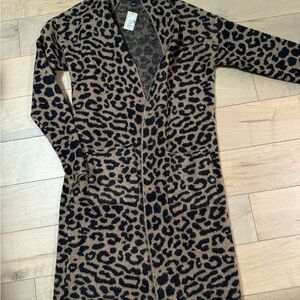 Chic Leopard Print Cardigan